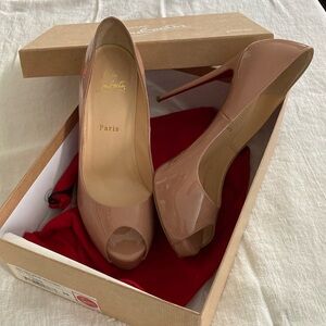 Christian Louboutin new very prive 120 patent nude